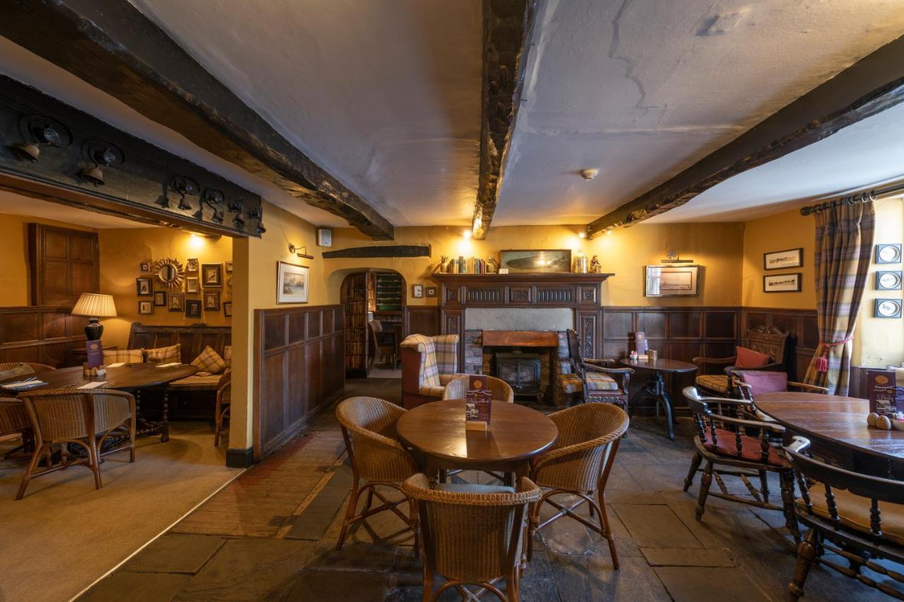 Отель The Shireburn Arms Клайтеро Экстерьер фото
